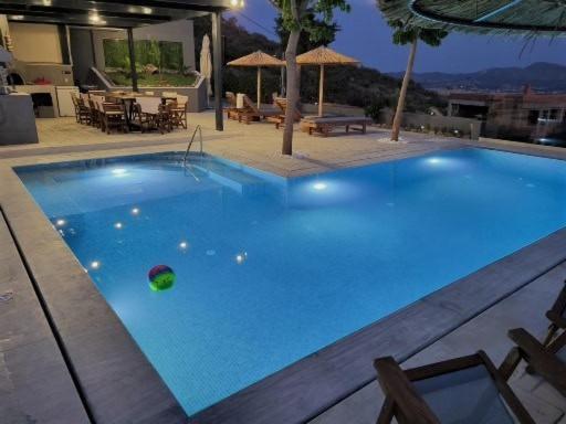 "Stergiou Luxury Apartment 2Nd Floor" Με Κοινη Πισινα Saronida 외부 사진