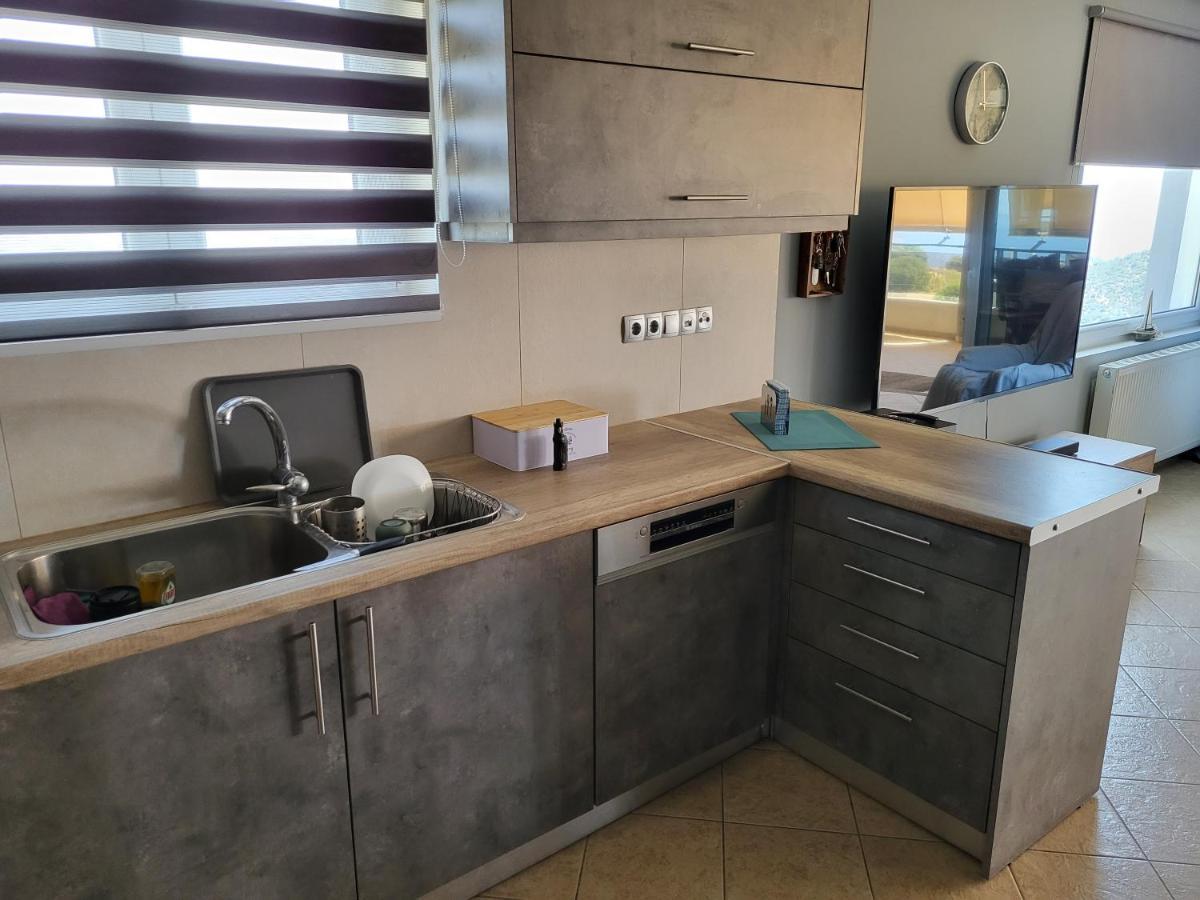 "Stergiou Luxury Apartment 2Nd Floor" Με Κοινη Πισινα Saronida 외부 사진