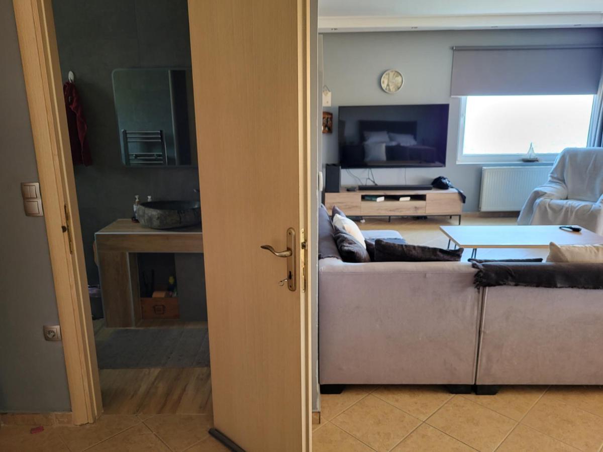 "Stergiou Luxury Apartment 2Nd Floor" Με Κοινη Πισινα Saronida 외부 사진