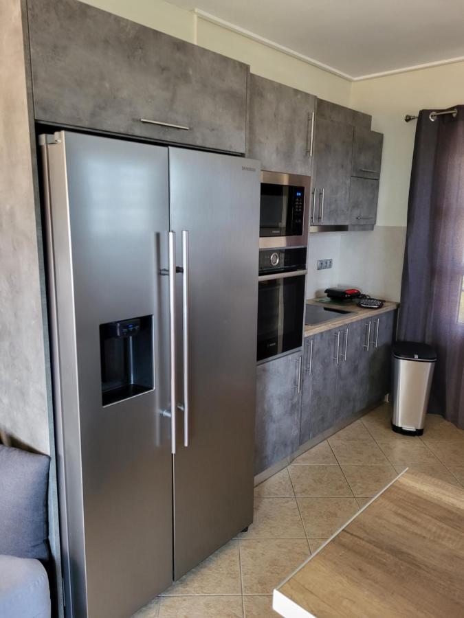 "Stergiou Luxury Apartment 2Nd Floor" Με Κοινη Πισινα Saronida 외부 사진
